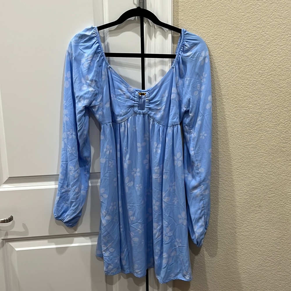 This is a cute dress that is baby blue.